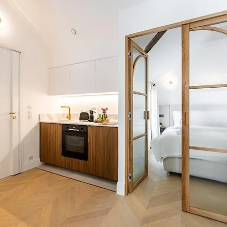 10 New 4 People - Saint-germain Notre-dame Daire *